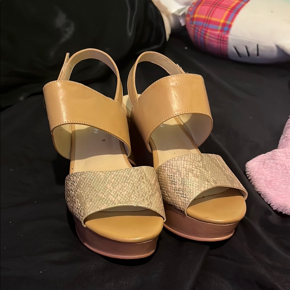 Tan and Gold Platform Sandals with Textured Straps